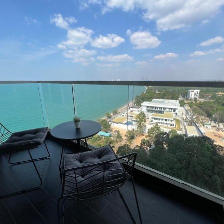 Luxury Beach Front 1 Bedroom / Netflix / Bangsare - Pattaya Бан Саре Екстериор снимка